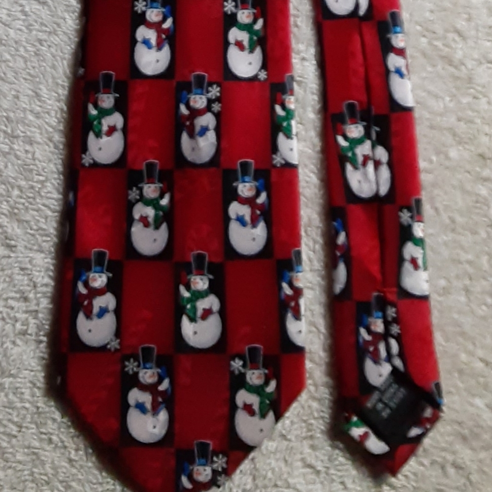 Seasonal snowman mens silk tie
